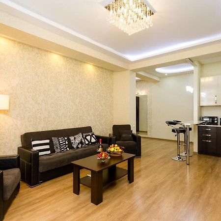 New! - Downtown Apartment تبليسي المظهر الخارجي الصورة